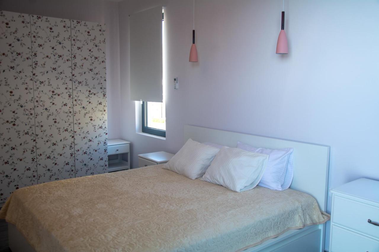 Lux Apartments Pinctada Dobra Voda Esterno foto